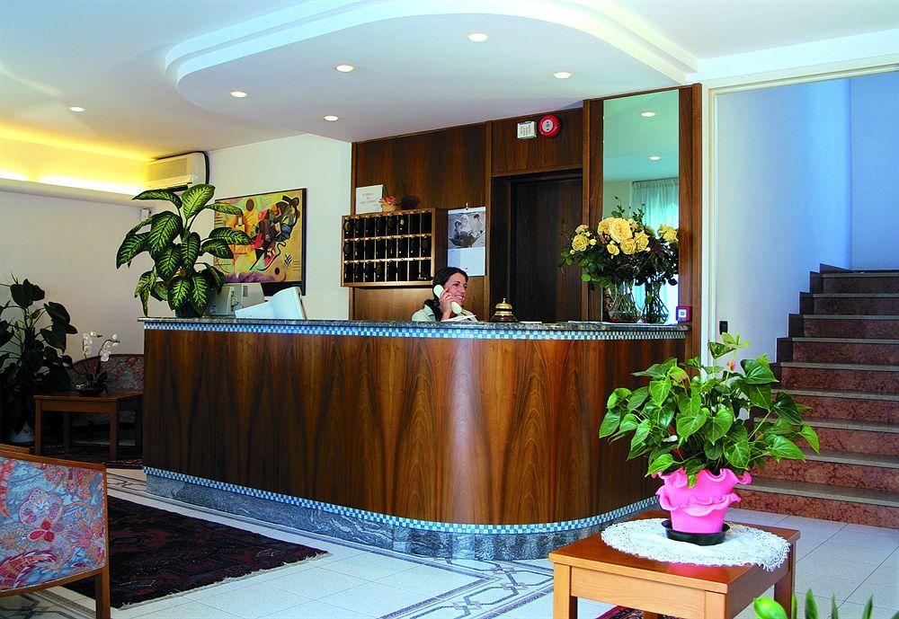 Hotel La Pigna Lignano Sabbiadoro Extérieur photo